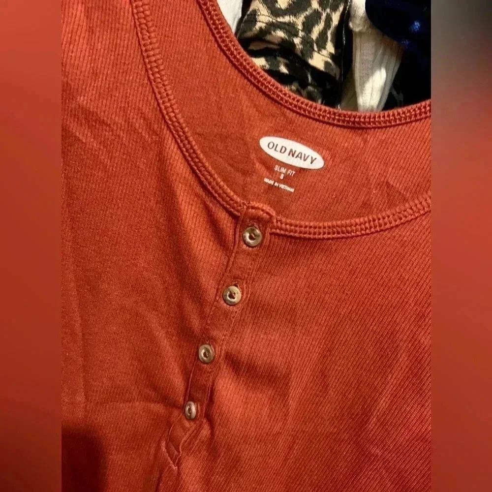🤑 NWT Burnt Umber Orange Brown Henley Tank Top Old Navy - Picture 5 of 5